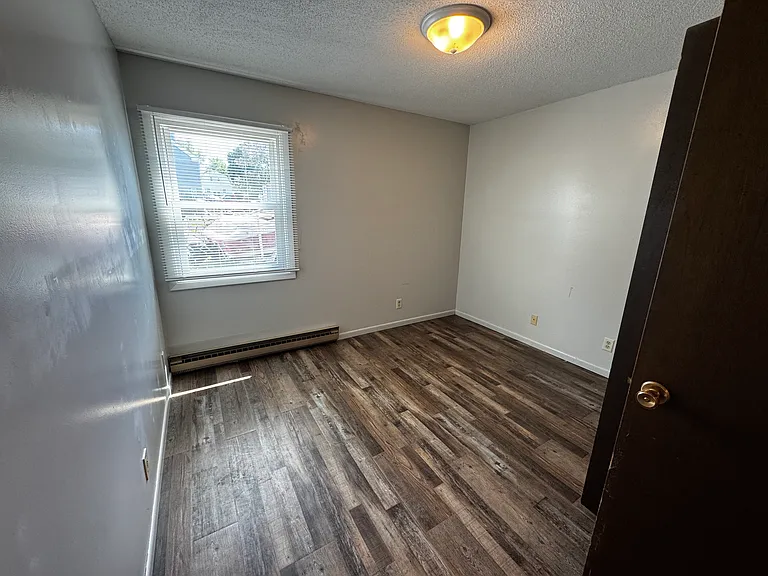 402 2nd Ave SW #2 — Photo 9