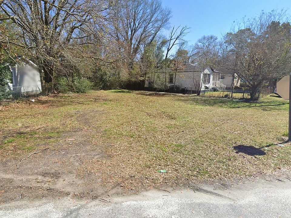 2nd image of 2855 Alabama Dr