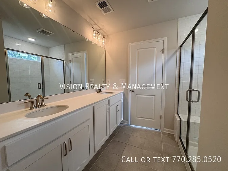 141 Winding River Dr — Photo 22