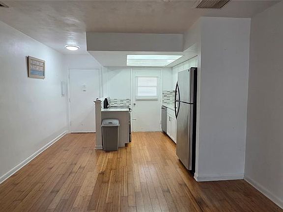 4th image of 1433 S Belcher Rd APT C13
