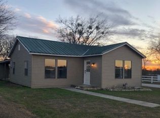 807 W Main St, Lometa, TX 76853