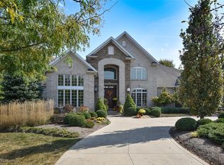 4299 Burberry Cir, Avon, OH 44011