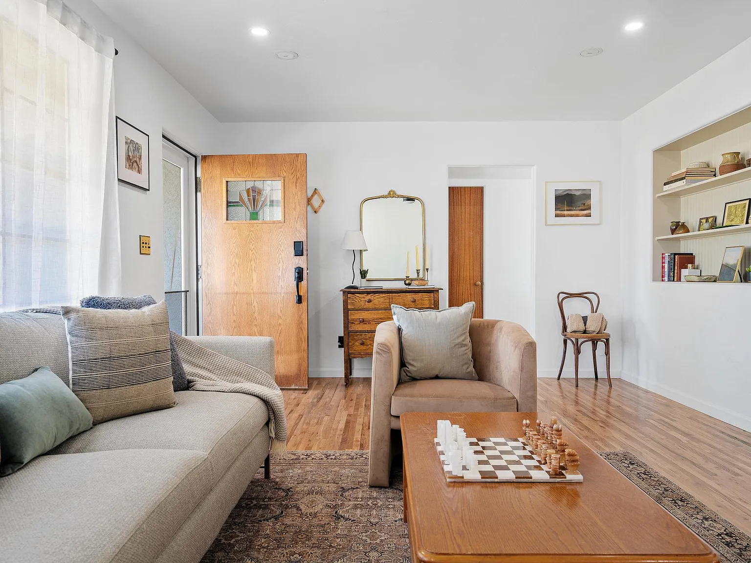 106 N Fraser Dr — Photo 3