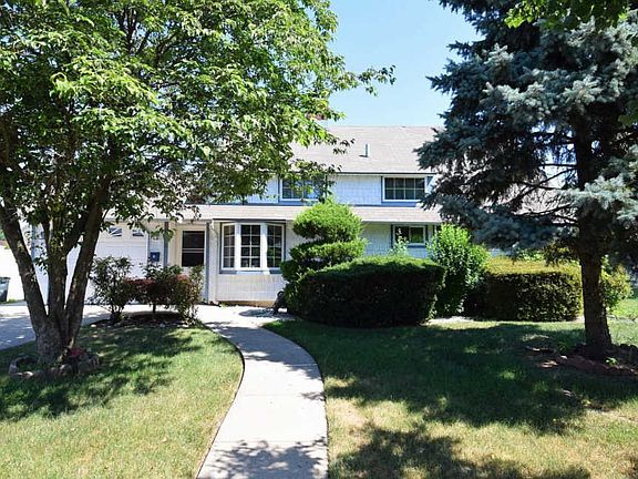 2nd image of 5 Redwing Ln