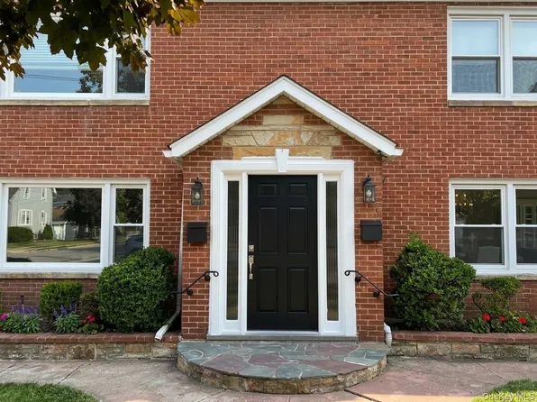25 Dalton Road, Yonkers, NY 10701