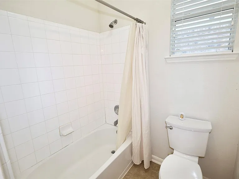 4106 Hidden Fort Ln — Photo 22