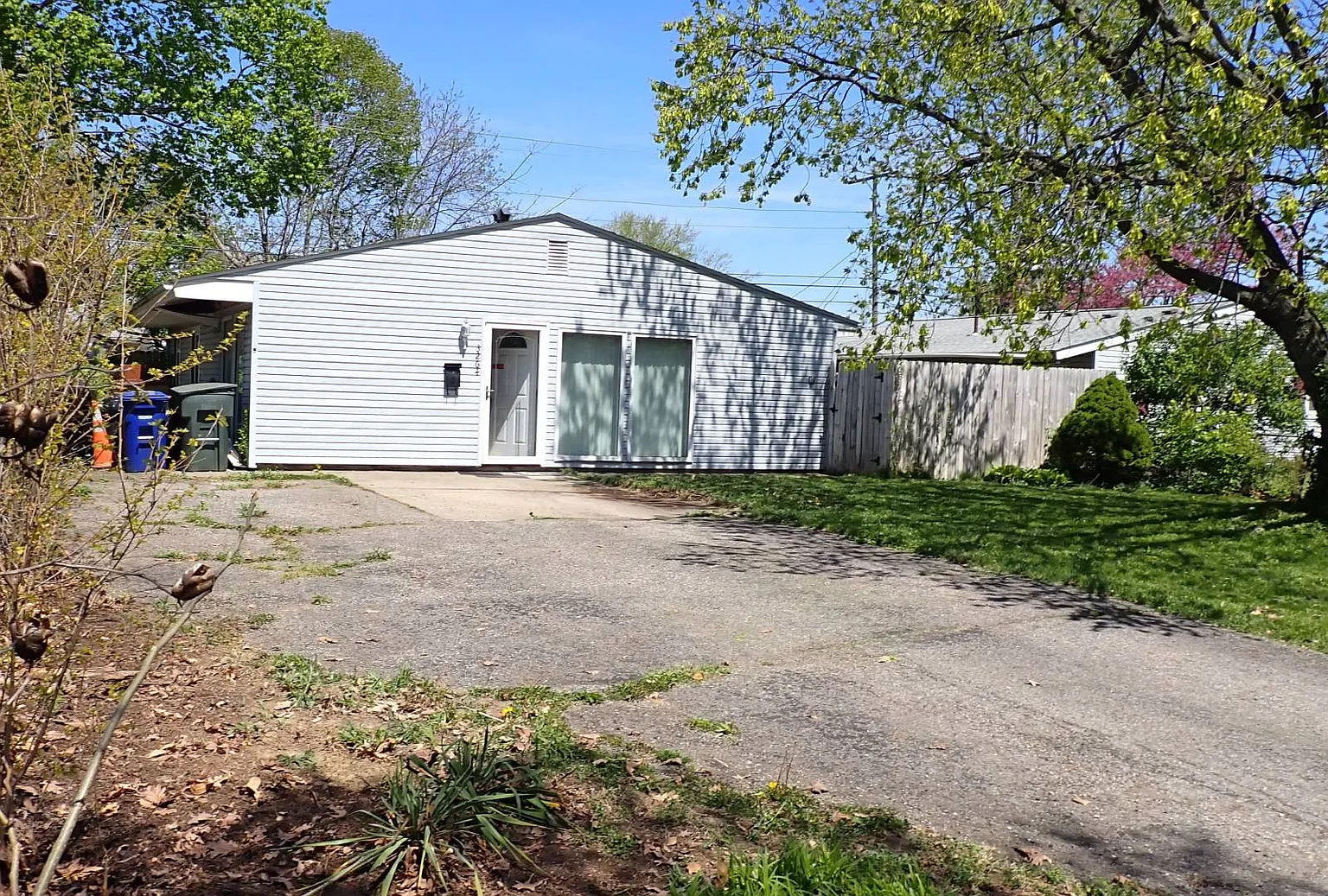 3264 Mary Ave photo 1