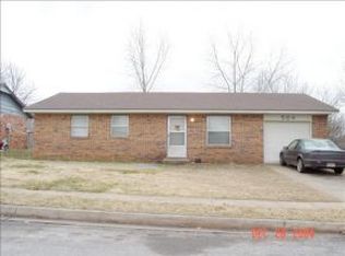 504 Woods Dr, Noble, OK 73068