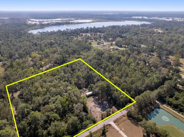 13930 McGregor Rd, Conroe, TX 77302