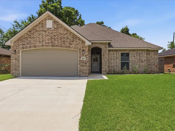 9555 Landis Dr, Beaumont, TX 77706