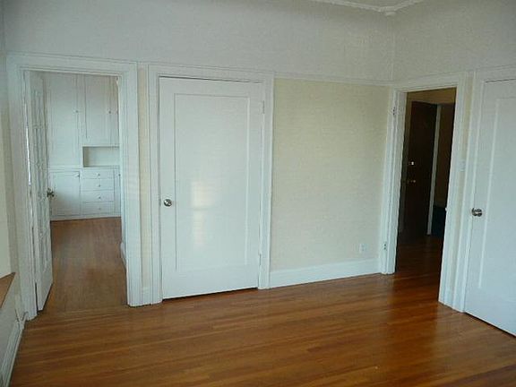 5th image of 1895 Chestnut St #A