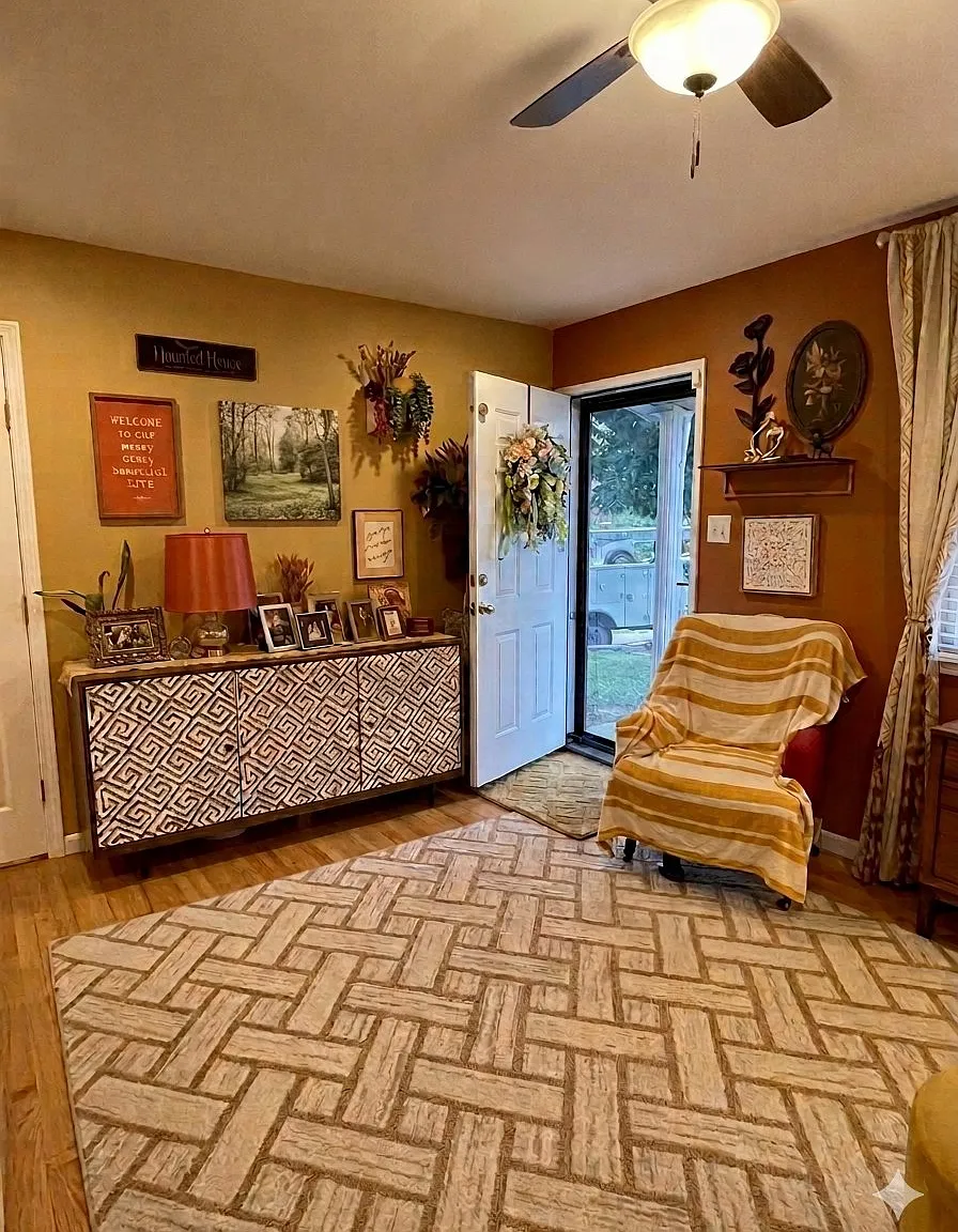 3 bed, 1700 sqft, $2,000 — Photo 1
