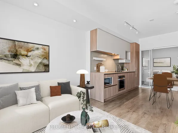 950 Portage Pkwy #4915, Vaughan, ON L4K 4Z4