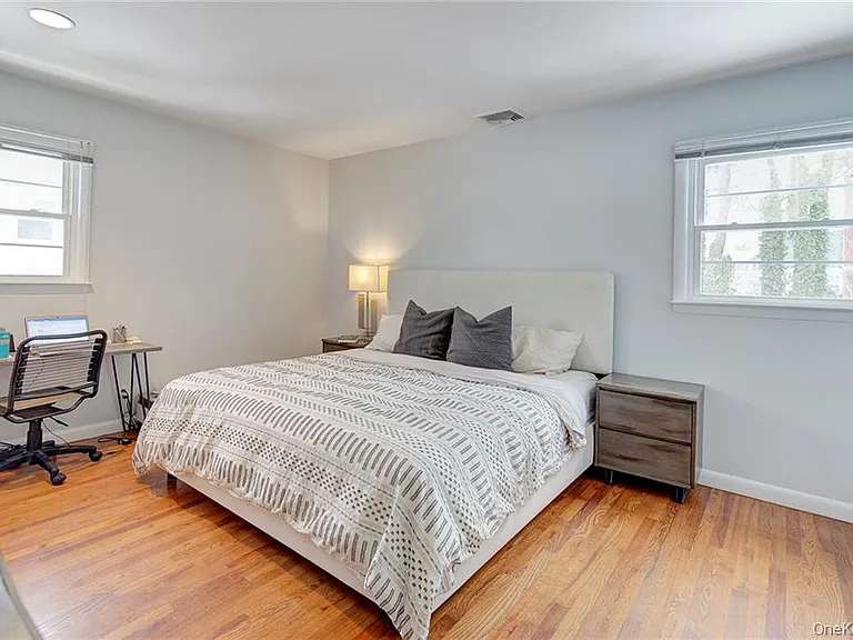 441 Boston Post Rd — Photo 7