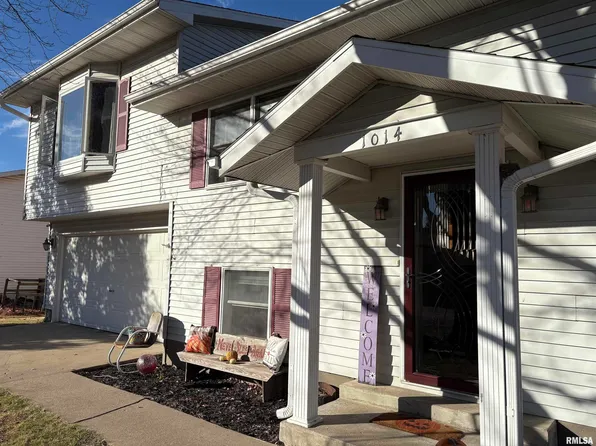 1014 Pioneer Dr, South Jacksonville, IL 62650