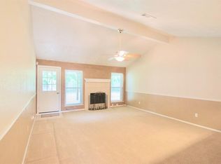 1912 Mocking Bird Ln, La Porte, TX 77571