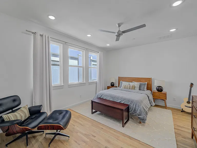 1510 N Washington Ave #102 — Photo 14