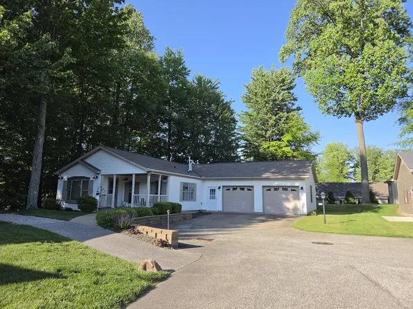 5341 Spumante Sq, Girard, PA 16417