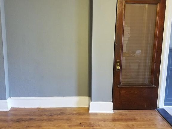 3rd image of 5546 Catharine St