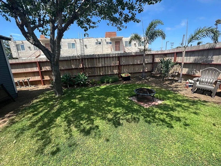 1214 Mitchell St — Photo 12