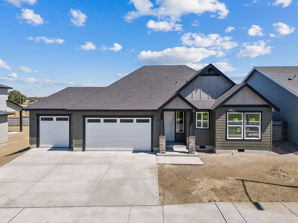 316 Snowgrass Ave, West Richland, WA 99353