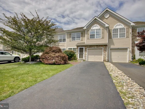 317 Monterey Pl, Newtown, PA 18940