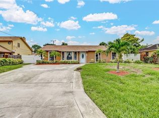 3018 42nd St SW, Naples, FL 34116