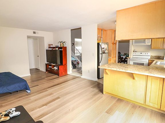 4th image of 1188 Rio Royal Way