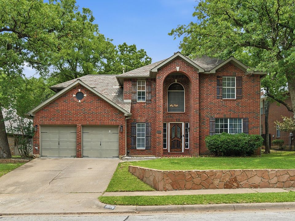 1st image of 3528 Creekside Ct