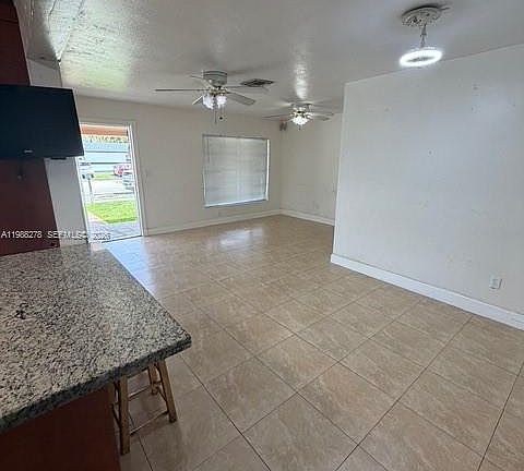 5th image of 4946 NW 186th St
