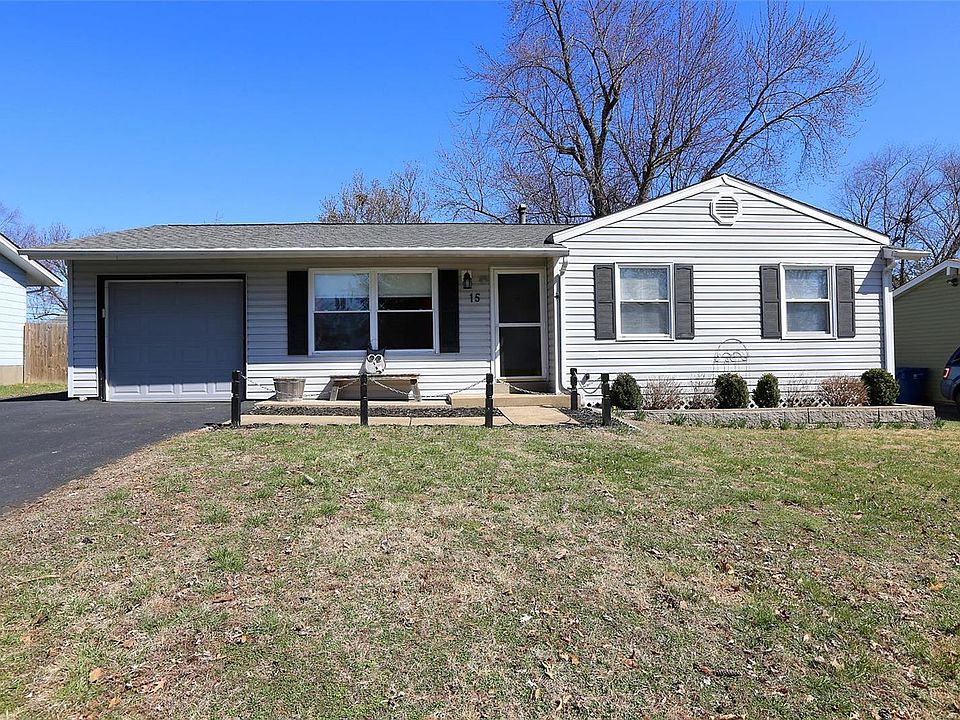 1st image of 15 Sungrove Dr