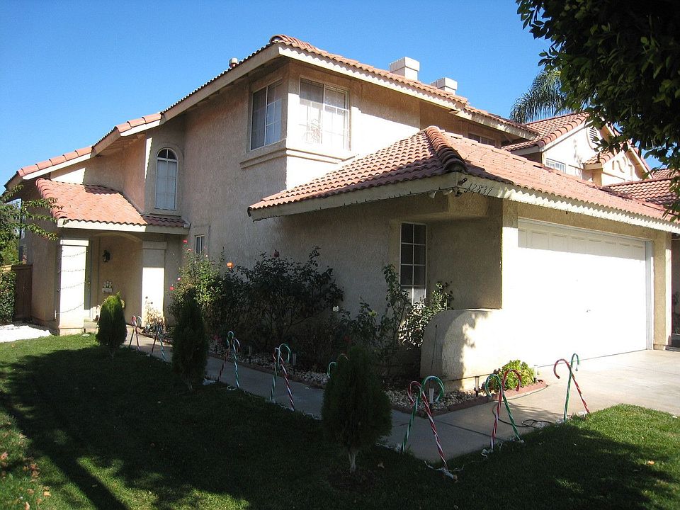 COMPLIMENTS OF PARK PLACE REAL ESTATE