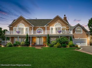 231 S Riverside Dr, Neptune, NJ 07753