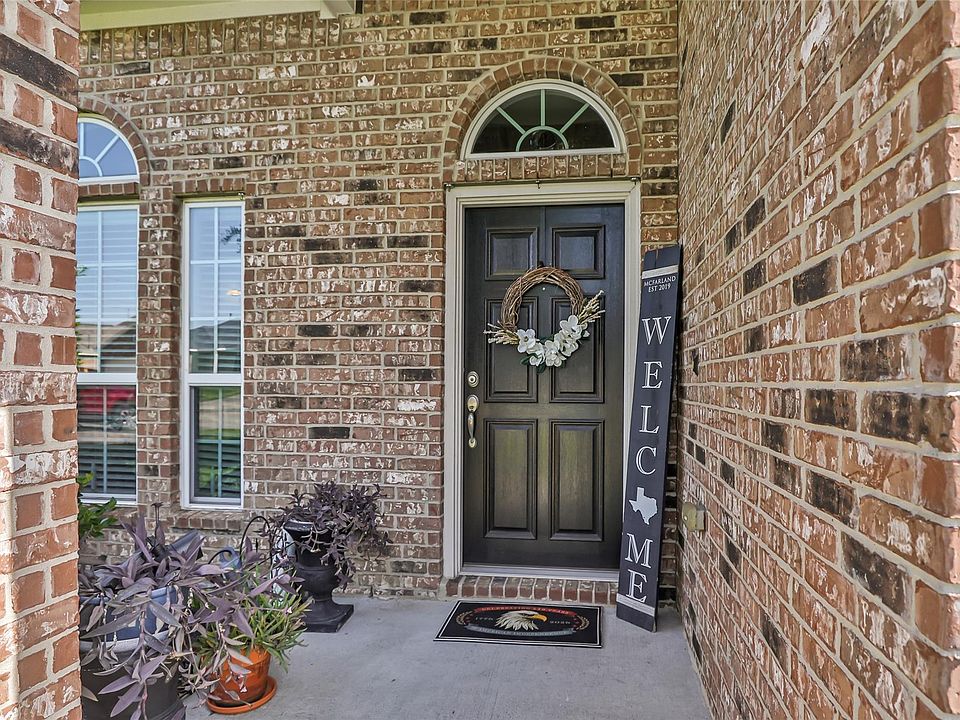 1st image of 10019 Pine Valley Ct
