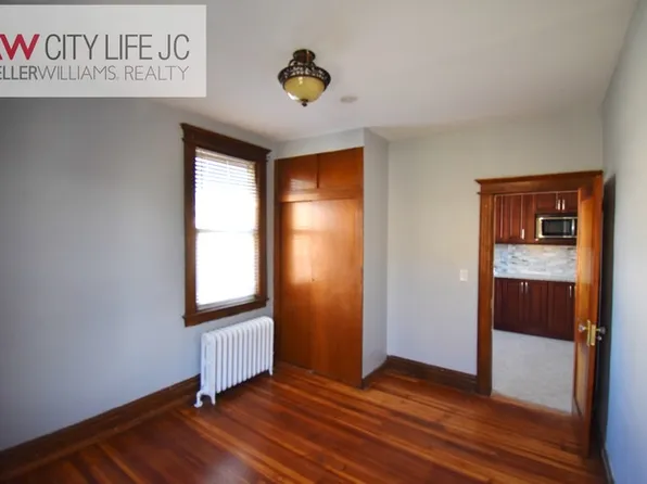 814 74th St, North Bergen, NJ 07047