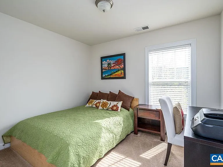2427 Winthrop Dr — Photo 12
