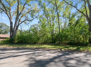 308 Lakeview Dr, Hudson, WI 54016
