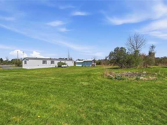 3rd image of 871 Peruville Rd