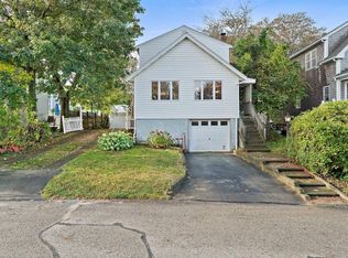 31 Bayview St, Marshfield, MA 02050
