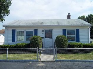 51 Cute St, Pawtucket, RI 02860