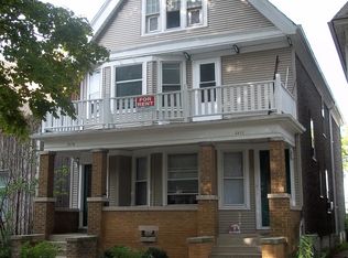2615 N Bartlett Ave, Milwaukee, WI 53211
