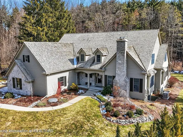 4214 Sugar Maple Ln, Okemos, MI 48864