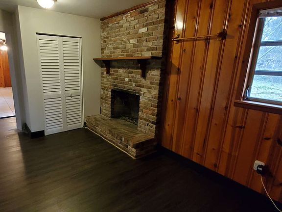 4th image of 582 SW Tularosa Ln