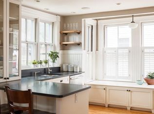 10 Green St, Marblehead, MA 01945