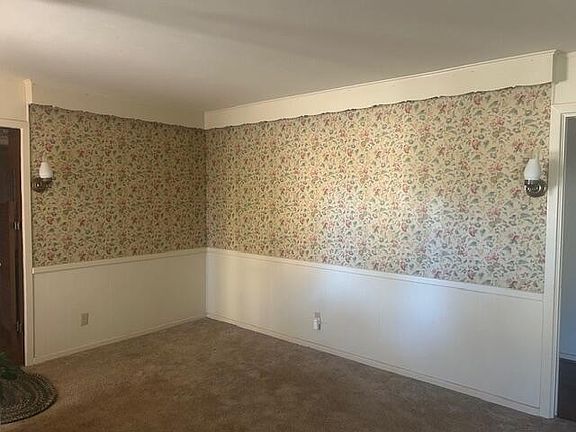 4th image of 806 E Garfield Ave