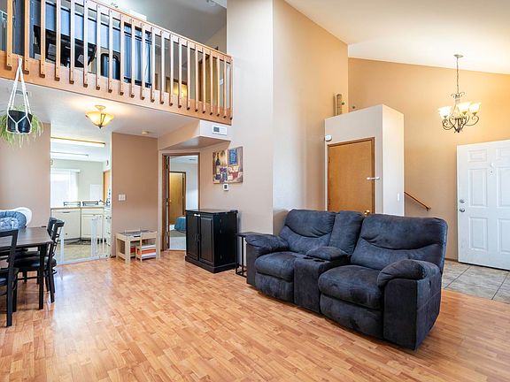 3rd image of 4221 W John Day Pl