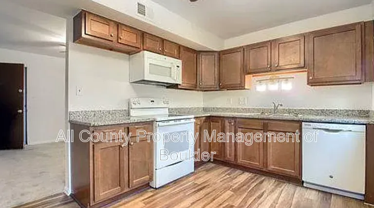 1615 Cottonwood Dr #13 — Photo 11