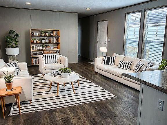 4th image of 1510 1st Ave Lot 105