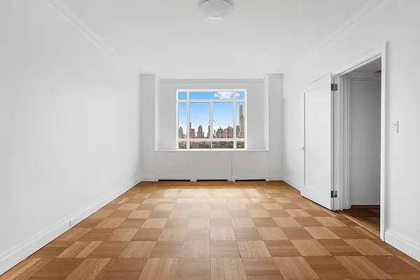 Rented by Compass | media 23