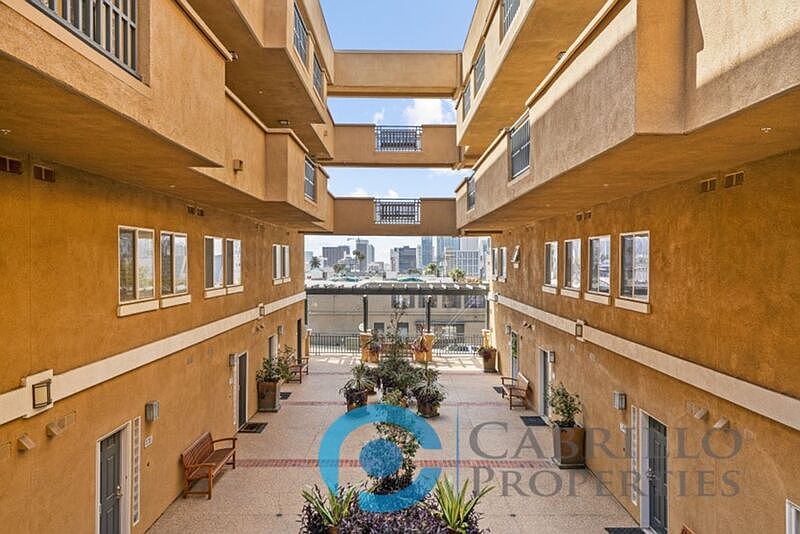1st image of 2330 1st Ave Unit 202